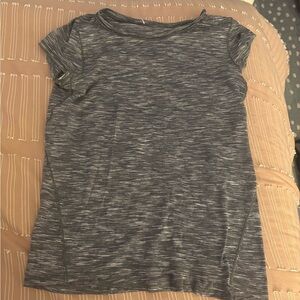 Lululemon gray t-shirt